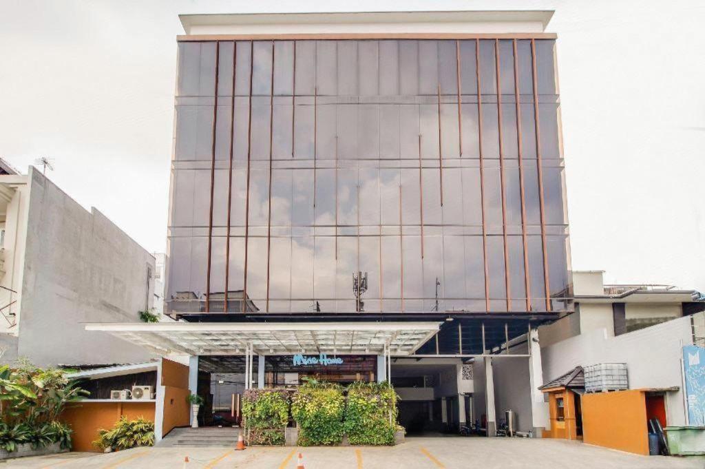 Oyo 1805 Fatmawati Mansion Syariah Hotel Jakarta Exterior photo